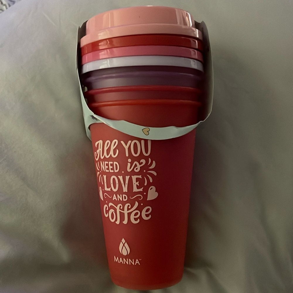 Manna: Color-Changing Reusable To-Go Cups with Sipping Lids: Brand New!